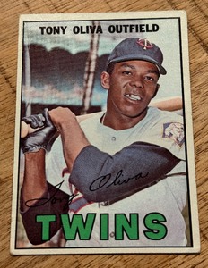 lot 80B image: Tony Oliva 1967 Topps #50 Vintage Minnesota Twins Baseball Card