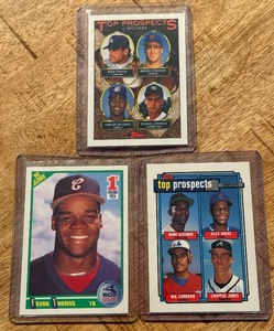 lot 89B image: 3 Baseball RC Lot - Chipper Jones, Frank Thomas, Mike Piazza