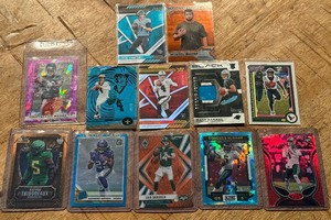lot 92B image: 12 Numbered Card Football Lot w Stars