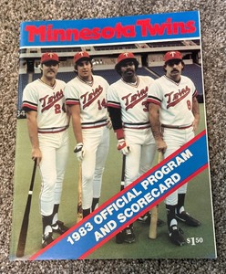lot 96B image: Brooks Robinson Autographed 1983 Minnesota Twins Baseball Official Program and Scorecard