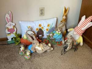lot 29 image: Easter Decor Collection with Bunny Figures, Wreath, and Pillow