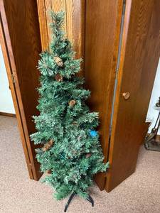 lot 89 image: 4 Foot Artificial Christmas Tree with Pine Cones and Metal Stand
