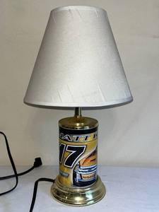 lot 19 image: Matt Kenseth #17 NASCAR Table Lamp with Shade