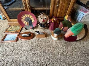 lot 46 image: Collection of Duck Decor, Folk Art, and Plush Figures