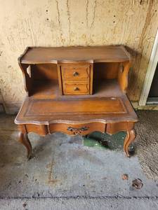 lot 166 image: Vintage Wooden Telephone Stand with Drawers and Ornate Detailing