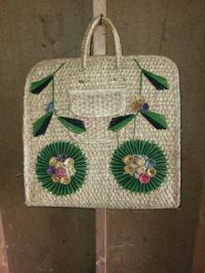 lot 174 image: Vintage Woven Straw Handbag with Floral Yarn Embroidery
