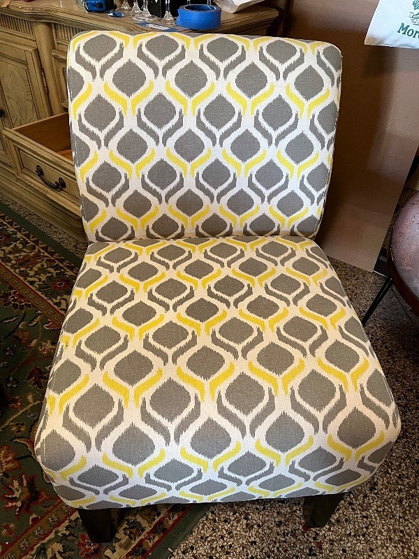 lot 122E image: Geometric Pattern Upholstered Accent Chair