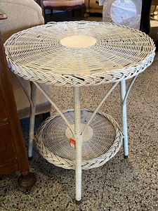 lot 6 image: White Wicker Side Table with Shelf