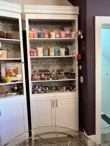 lot 11 image: Tall white bookshelf #2