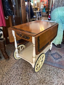 lot 30 image: Ethan Allen Vintage Wooden Tea Cart with 2 drop leaves and Wheels