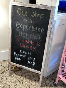 lot 131 image: Rustic Vintage-Style Chalkboard Sign for Shops & Cafes