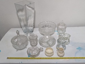 lot 112E image: Collection of Decorative Glass and Crystal Tableware with Tall Vase