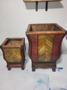 lot 129 image: Set of 2 Decorative Wood Planters with Woven Accents