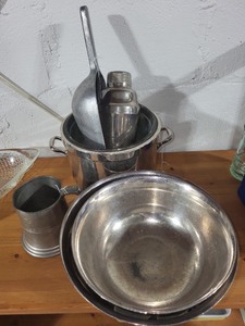 lot 43 image: Collection of Silverplate Barware and Serving Pieces Reed & Barton and Wallace