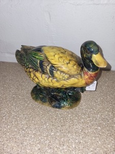 lot 93 image: Vintage Ceramic Duck Figurine with Hand-Painted Details