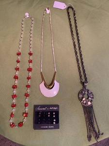 lot 227E image: Collection of 3 Fashion Necklaces and Earring Set