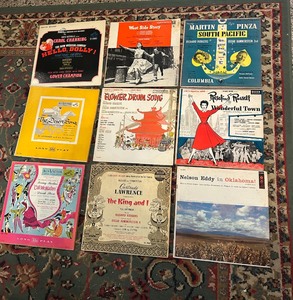 lot 8 image: Collection of Vintage Records