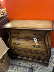 lot 179 image: Antique Style Curved Wood 3-Drawer Chest with Ornate Hardware