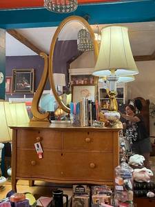 lot 276 image: Vintage Wood Dresser with Oval Mirror and Curved Front