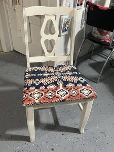 lot 13 image: Vintage Wood Chair with Heart Back and Patterned Cushion