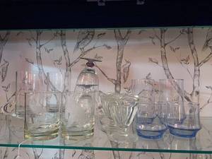 lot 34 image: Collection of Etched Glassware with Animal Designs
