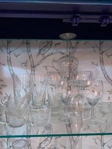 lot 35 image: Elegant Vintage Etched Glassware Collection - Assorted Glasses & Cups