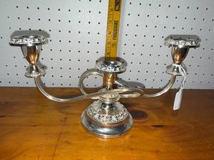 lot 117 image: Elegant Silver-Plated Candelabra - 3 Arm Decorative Piece