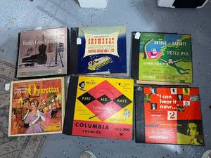 lot 126 image: Vintage Vinyl Record Collection - Columbia Records & More
