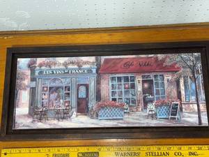 lot 139 image: Framed Street Scene Print - Les Vins de France & Cafe Nikki