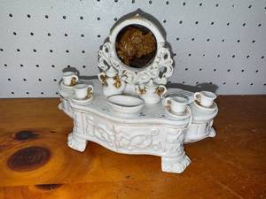 lot 141 image: Antique Boehm German Porcelain Trinket Box Sideboard