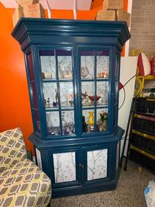 lot 176 image: Handpainted Bold China Cabinet - Contents not included.
