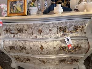 lot 178 image: Artistic Script Design Painted Bombay Dresser with Ornate Handles
