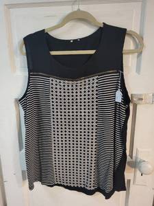 lot 2K image: Set of 2 Womens Sleeveless Tops Size Large Mixed Prints