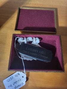 lot 13E image: Vintage 1984 Trinket Box with Cherry Hill Pocket Knife