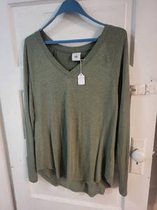 lot 14R image: Set of 4 Womens Tops Assorted Brands and Sizes