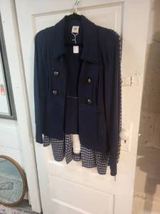lot 21R image: Set of 2 Cabi Womens Blazers and Ivory Blouse Size M