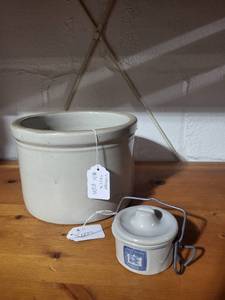 lot 23E image: 2-Piece Stoneware Set with Crock and Kaukauna Klub Lidded Cheese Container