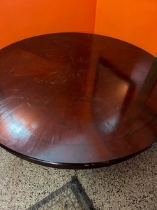 lot 278 image: Vintage Round Pedestal Dining Table