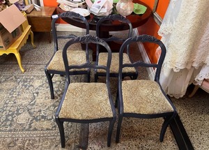 lot 280 image: Set of Four Blue Painted Carved Wood Chairs with Fabric Seat Covers