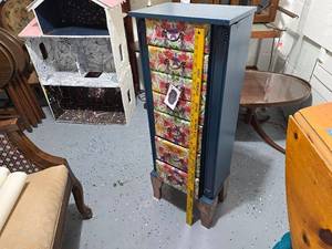 lot 82 image: Hand-Painted Floral Jewelry Armoire with Multiple Drawers