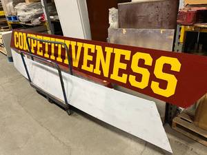 lot 47 image: Motivational athletics signs with back lighting (586479)