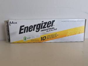 lot 8 image: ENERGIZER AA INDUSTRIAL ALKALINE BATTERIES