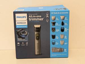 lot 84 image: PHILIPS NORELCO ULTIMATE PRECISION ALL IN ONE TRIMMER SET