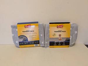 lot 113 image: (2) GLAD FOR PETS WASHABLE TRAINING PADS 2PK.