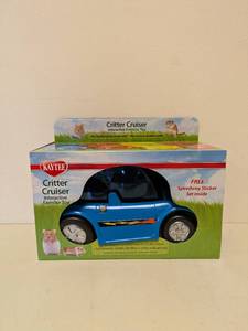 lot 121 image: KAYTEE CRITTER CRUISER