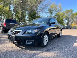 lot 11 image: 2007 MAZDA MAZDA3 I SPORT No Accidents (NO RESERVE)