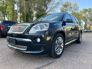 lot 13 image: 2011 GMC ACADIA DENALI All Wheel Drive (NO RESERVE)
