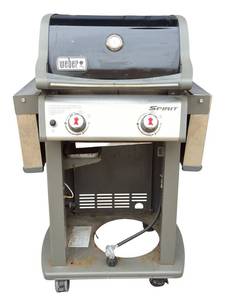 lot 1 image: Weber - Sprit Grill  E-210 Model - 46110001 Model