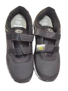 lot 64 image: Athletic Works - 11 12W - Mens work shoes