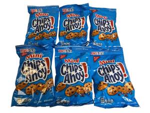 lot 41 image: Nabisco  (6) Mini Chips Ahoy Big Bag size